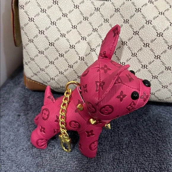 Chic Pink Dog Key Holder - Picture 5 of 6